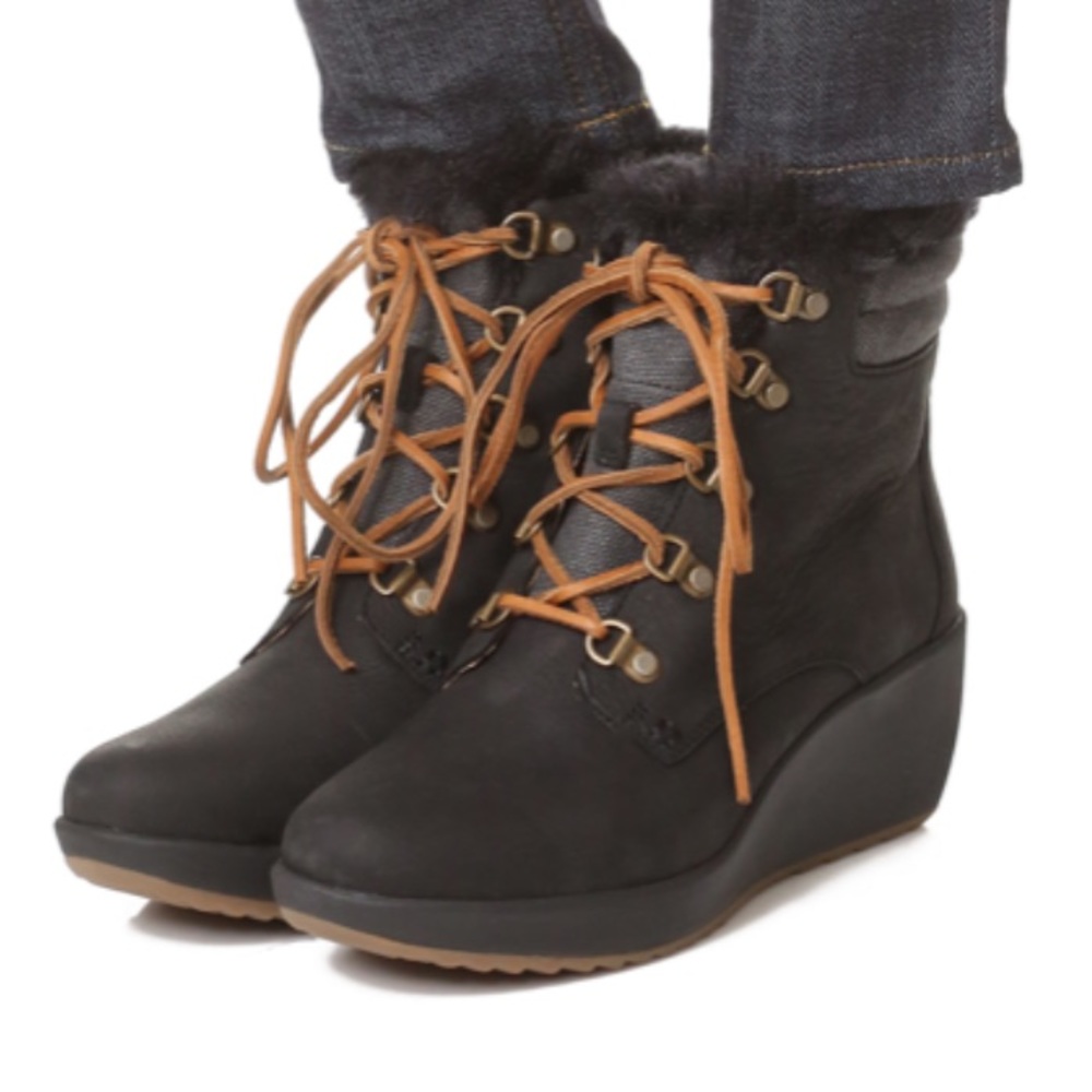 SPEERY TOP SIDER LUCA PEAK WATERPROOF BLACK LEATHER WEDGE BOOTIES W/ FAUX FUR